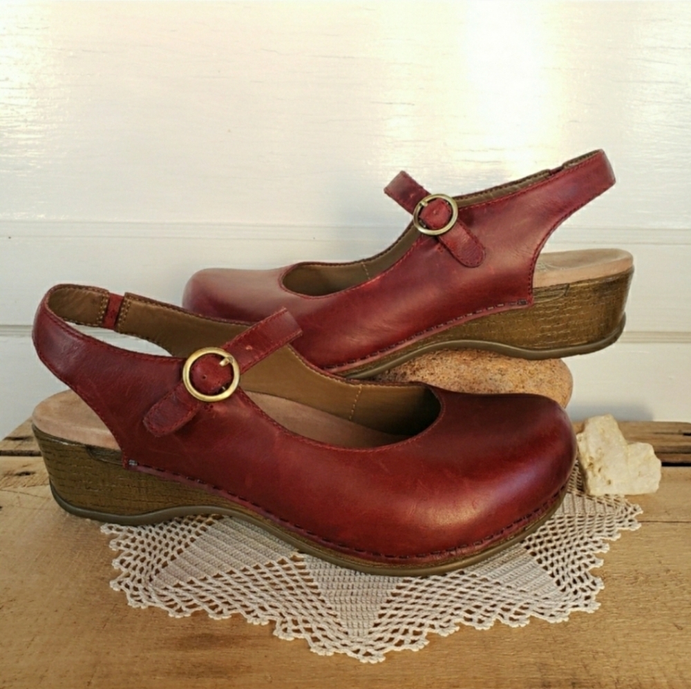 Red Dansko Maureen Mary Jane Clog Sandal Martina Slingback Straps Buckles 37 38